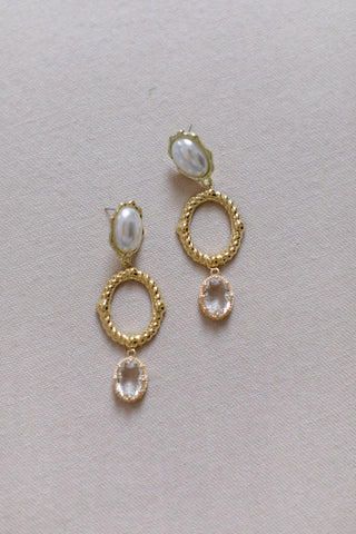 Luciana  / / statement earring with pearl and crystal