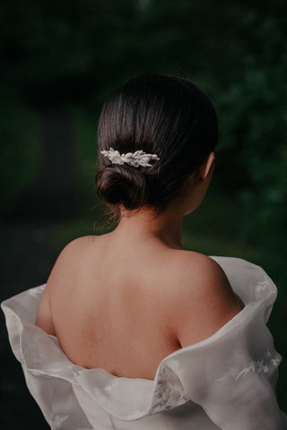 Wedding Hair Accessories to Top Off Your Bridal Hairdo