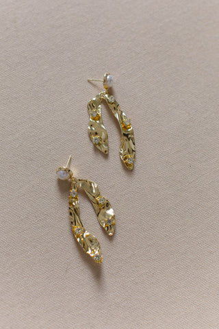Solange / / statement earrings