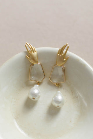 Amara  / / tiered pearl and glass earrings