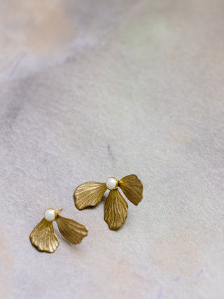 MERCER // Asymmetric floral stud earrings