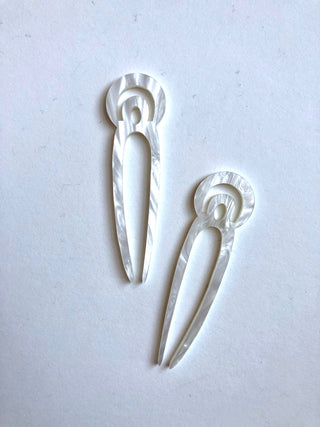 Mother of pearl resin MOD hair pins // NEARLY NEW