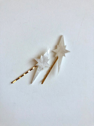 Star pins in mother of pearl resin // NEARLY NEW