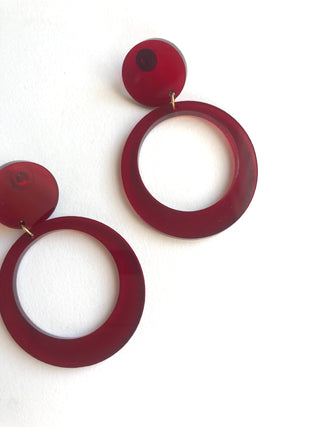 Kelly earrings in red resin // NEARLY NEW