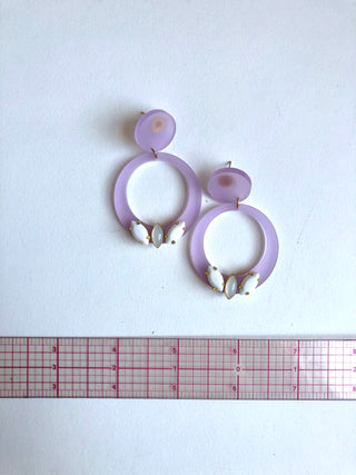 Lilac beaded resin drop earrings // NEARLY NEW