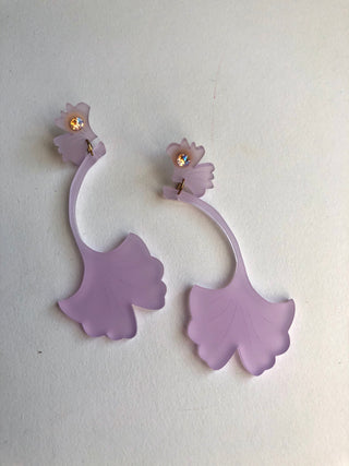 Evelyn earrings in lilac// NEARLY NEW
